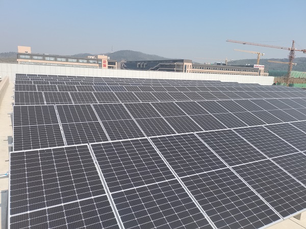 BIPV+BAPV多元融合开始流行 光伏+医疗解决方案示范来了！