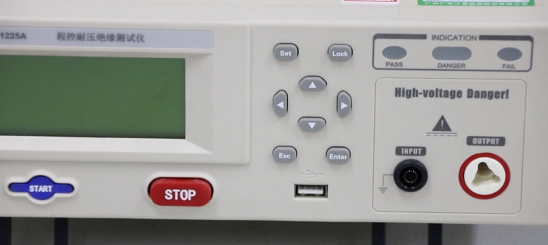 BIPV绝缘耐压试验 | 光伏建材的生命起点